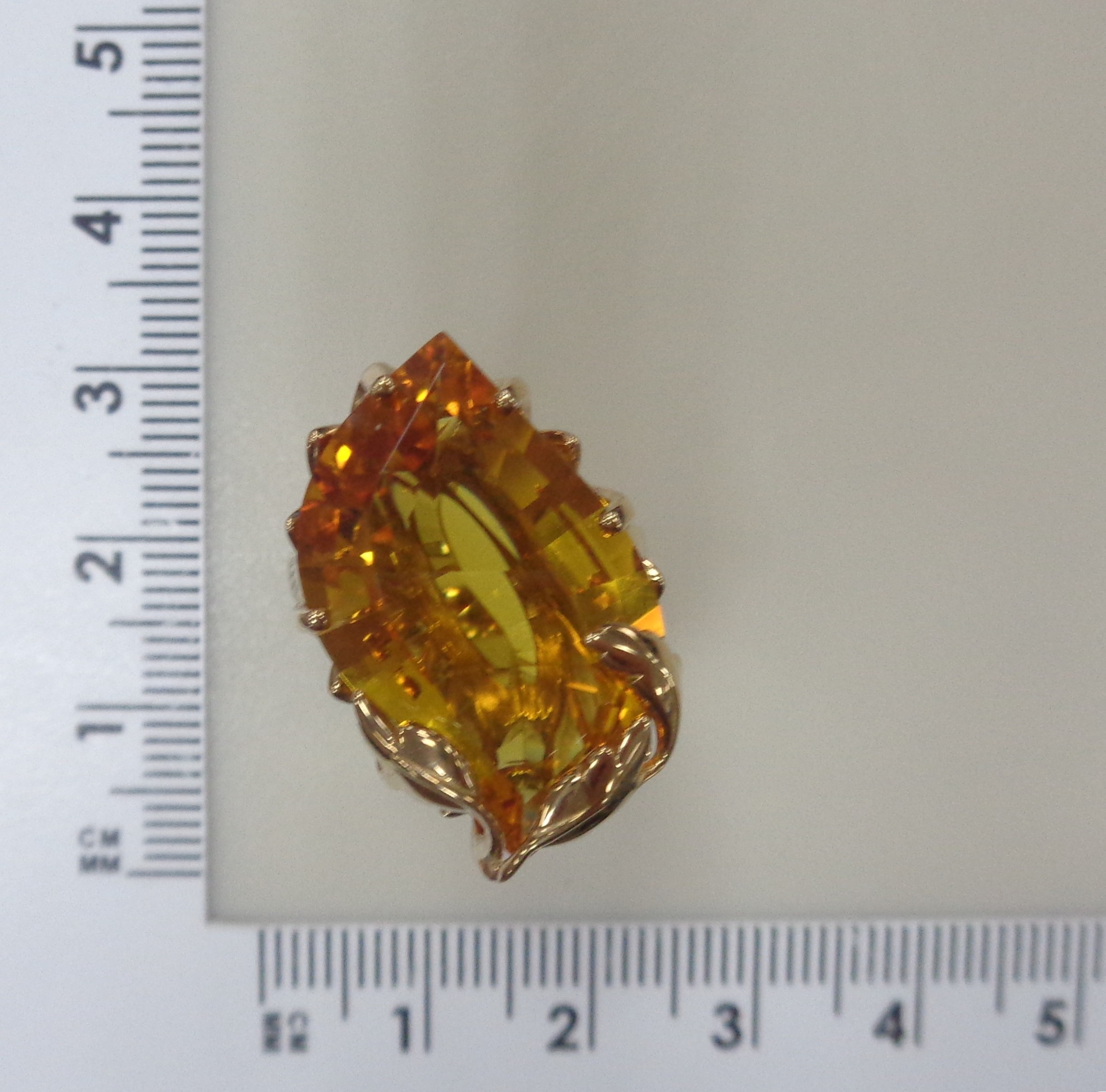 Серебряное кольцо с цитрином